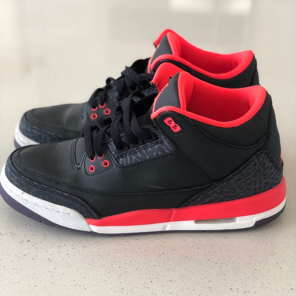 Air Jordan 3 Crimson